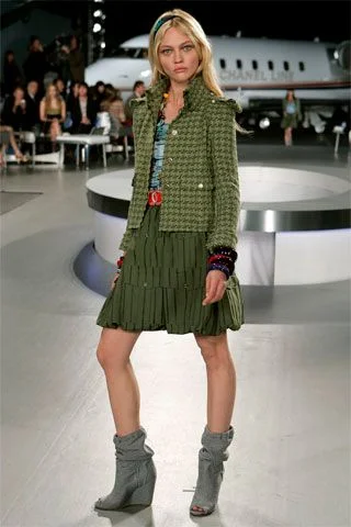 Look 24
